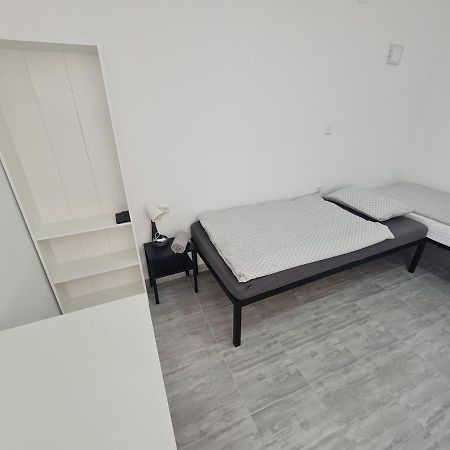 Budget Apartment LeLo Center1 Osijek Buitenkant foto